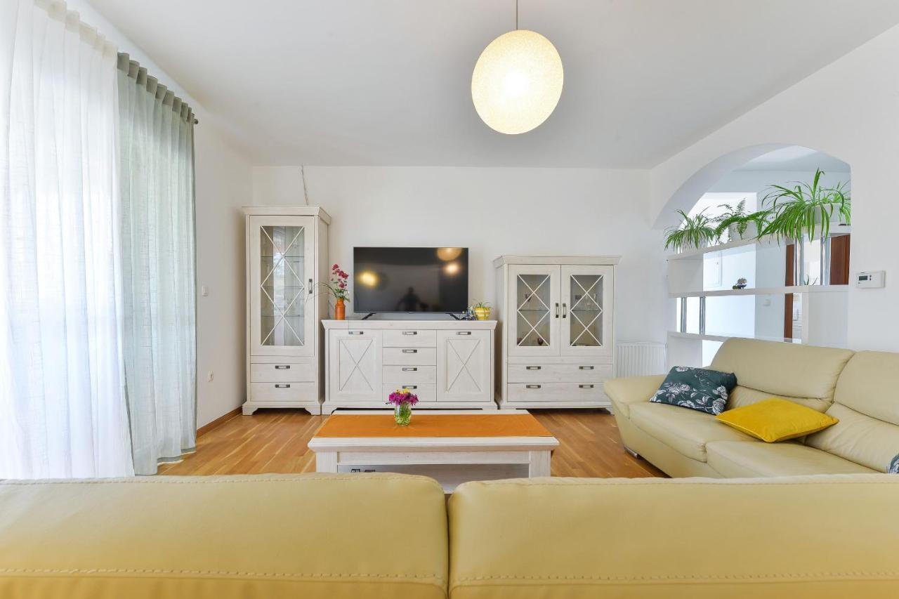 Villa Solis Zadarvillas Kültér fotó